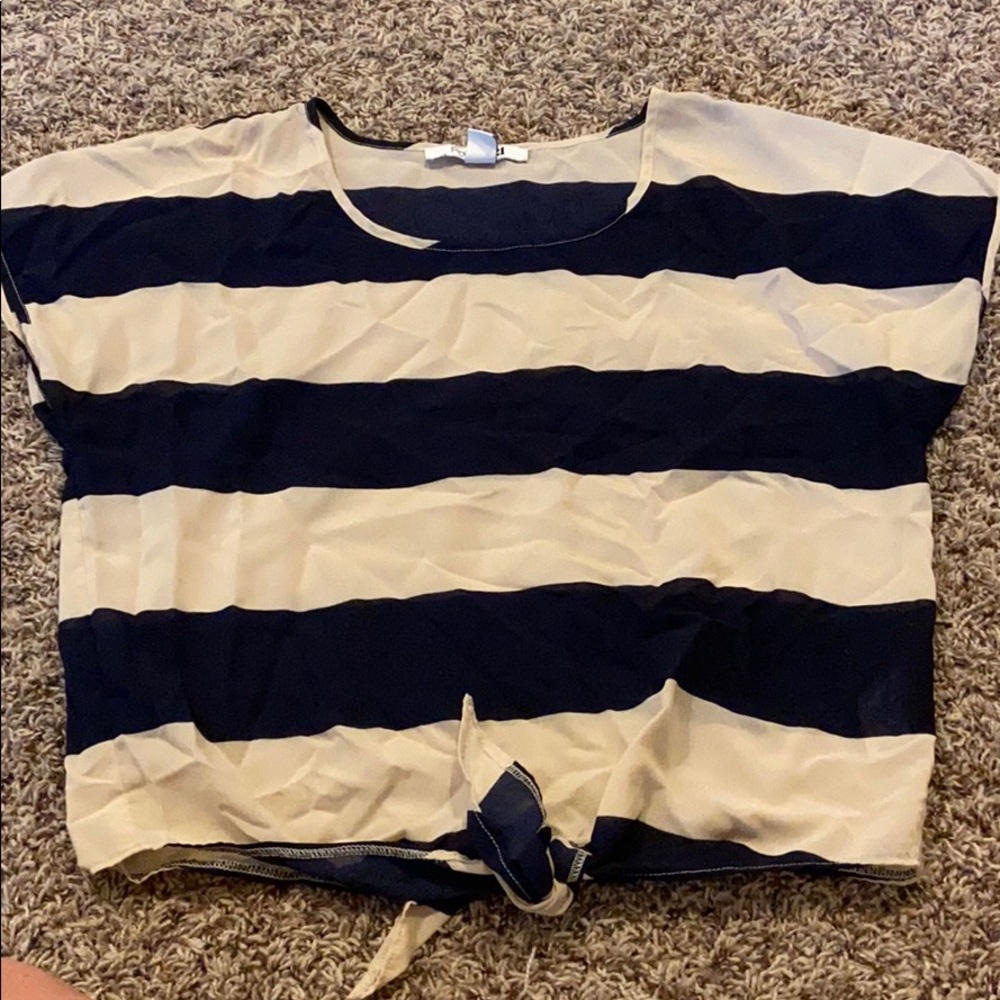 Forever 21 tee